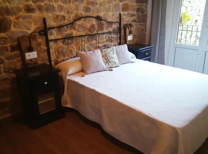 Lares Santa Olalla (Cantabria)